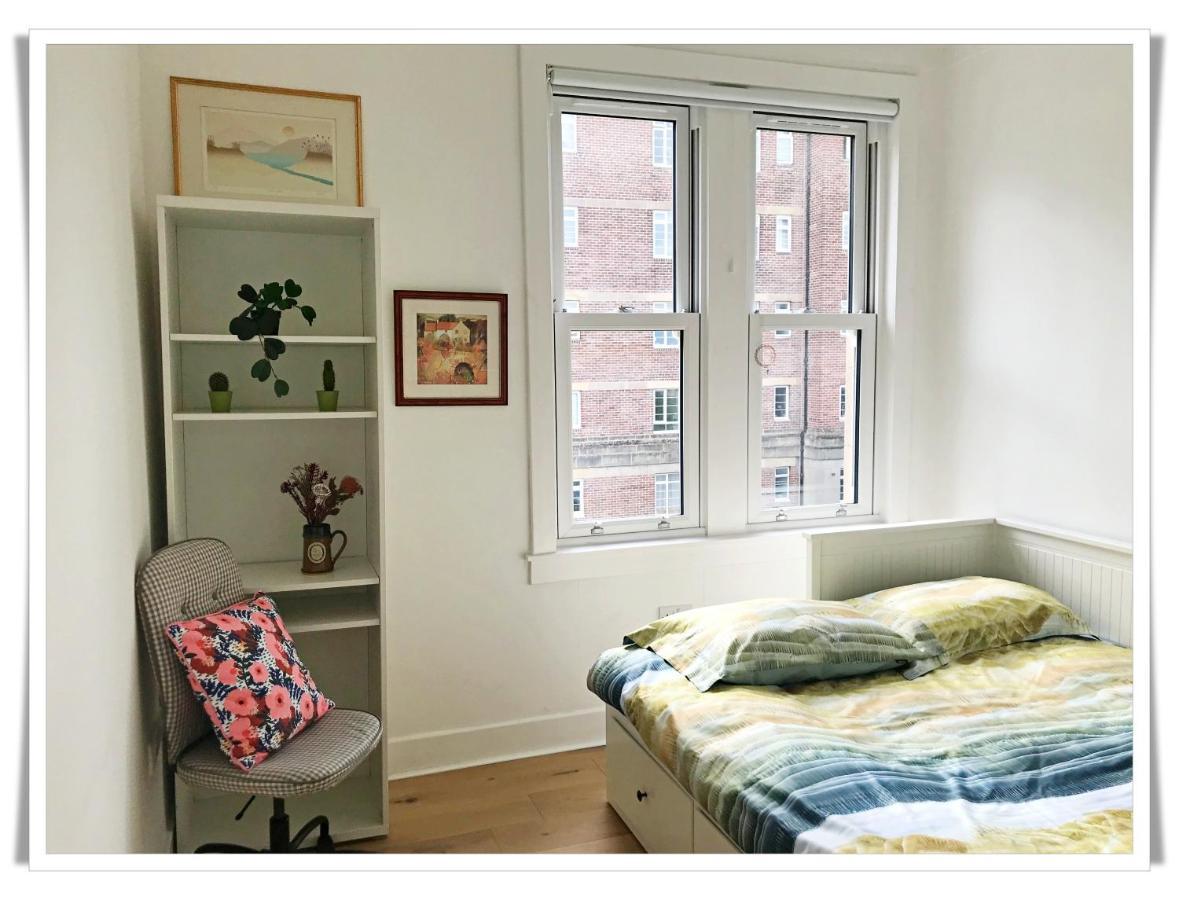 Spacious And Modern 2 Bedroom Flat Near The Centre Apartment *
