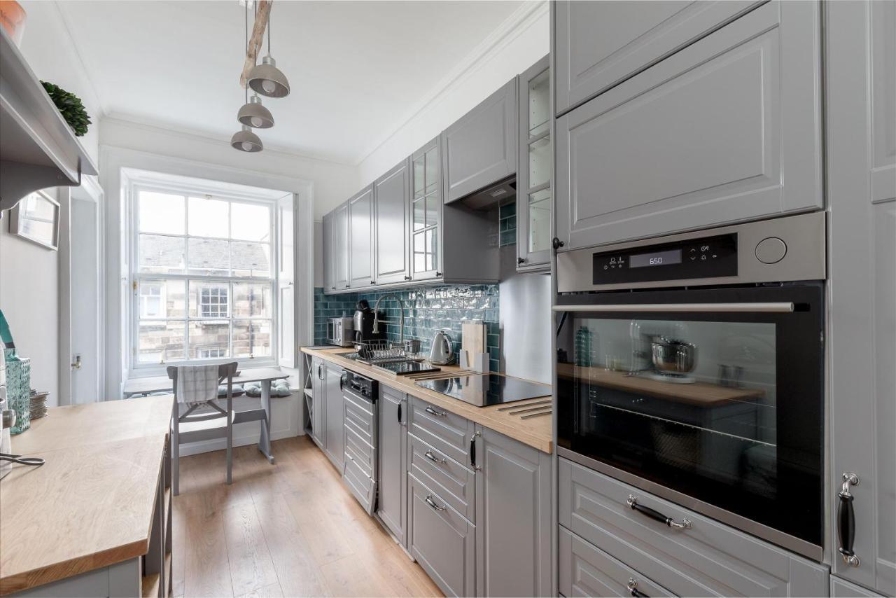 Joivy Glamorous Flat Near City Centre EDI