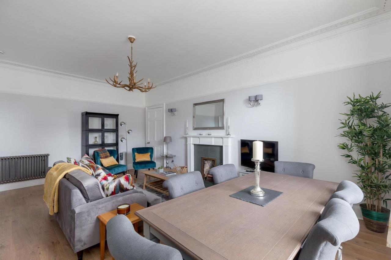 Joivy Glamorous Flat Near City Centre EDI
