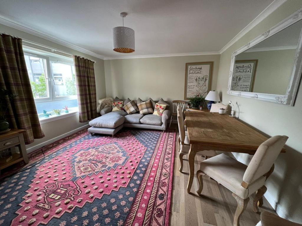 Holyrood Duplex 3- Bedrooms *