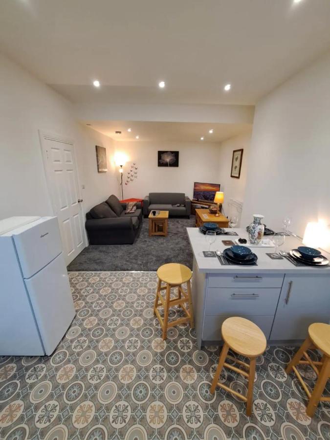 Lovely 2-bedroom Flat In Centre Apartment