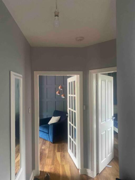 Lovely 2 Bedroom With Private Garden Apartment Edinburgh