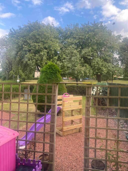Lovely 2 Bedroom With Private Garden
