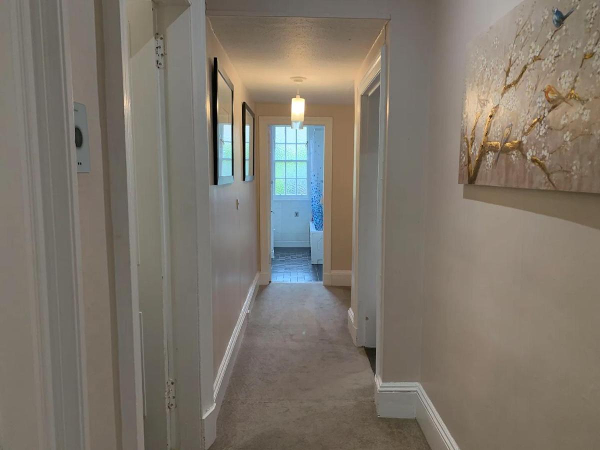 Joivy Adorable Flat Near West End EDI