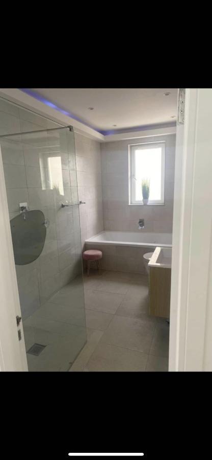 Perfect 4 Bedroom 2 Bathroom