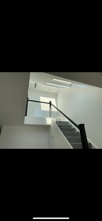 Holiday home Perfect 4 Bedroom 2 Bathroom