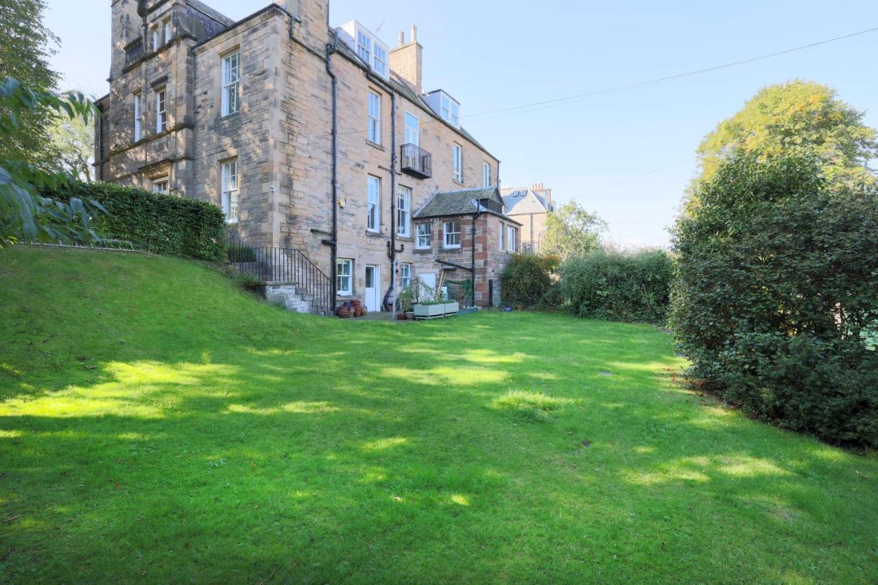 Joivy Delightful Flat With Parking Apartment Edinburgh