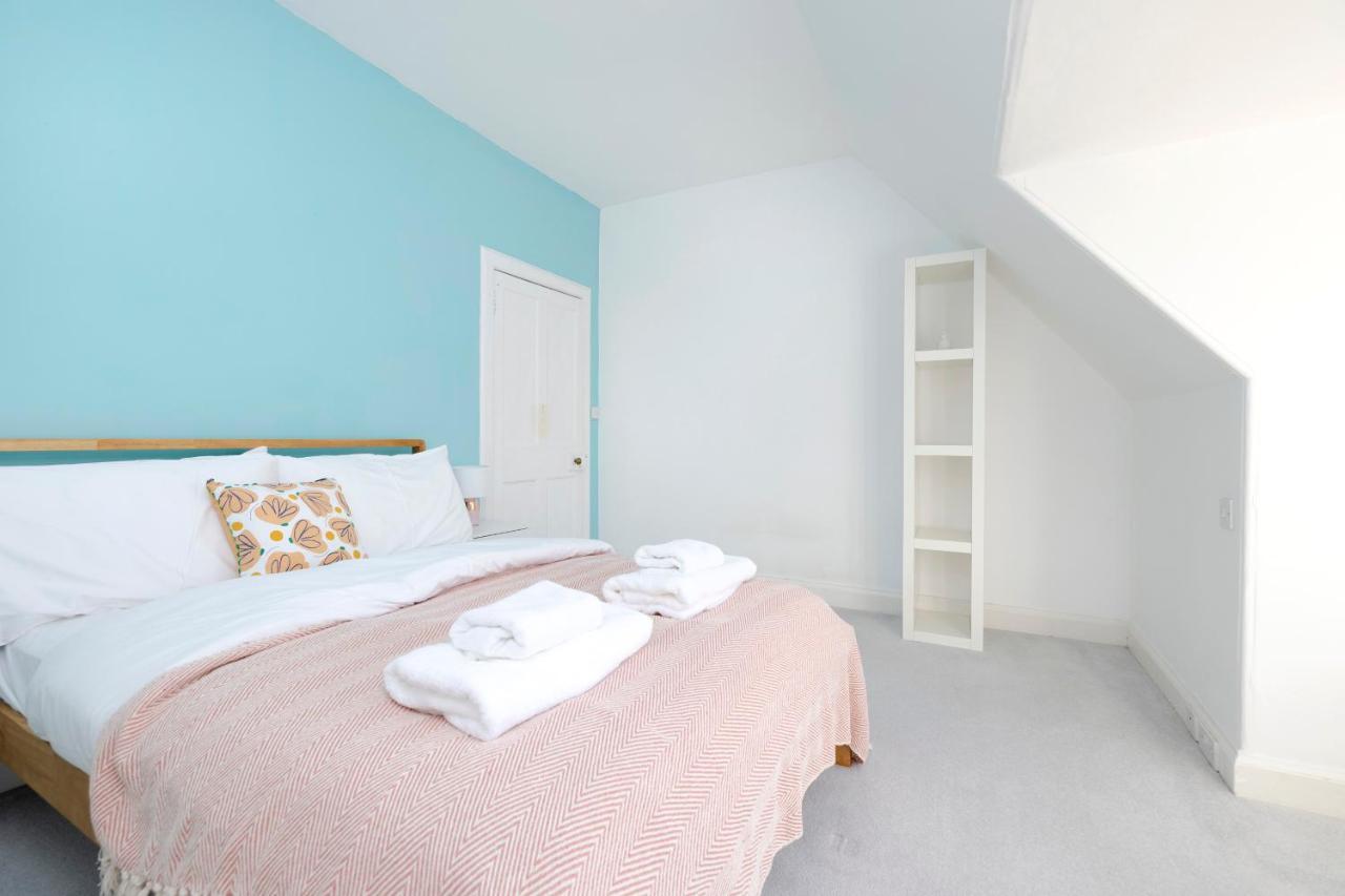 Joivy Delightful Flat With Parking Edinburgh