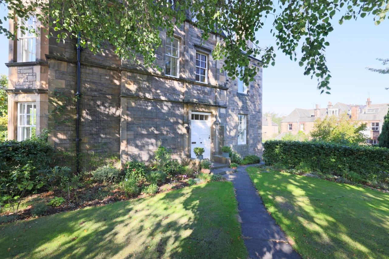 Joivy Delightful Flat With Parking *