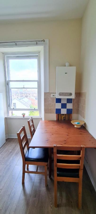Spacious Ensuite In Centre - Five Star Amenities - Excellent Location Gasthuis *