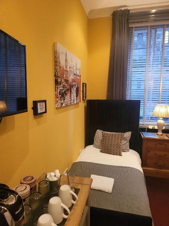 Guest house The - No 8 *