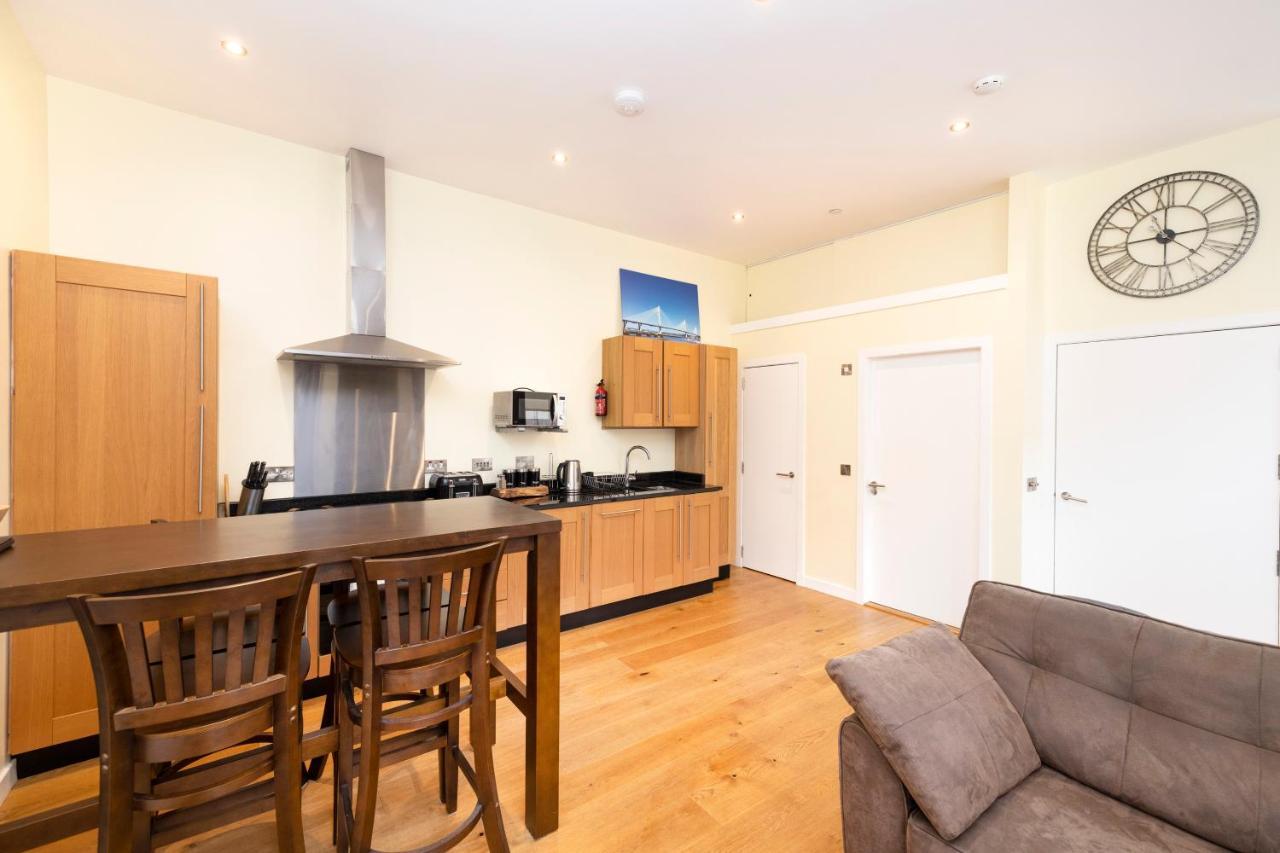 Joivy 1 Bed Flat In Old Town, Next To St Giles Cathedral Apartment Edinburgh