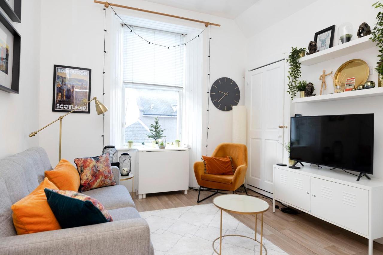 Joivy Bright And Modern Flat With Desk * EDI