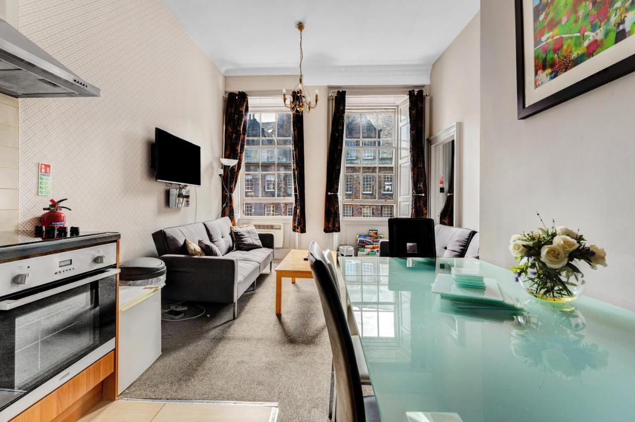 Unique 2 Bedroom Castle - Near Castle & Royal Mile Appartement *
