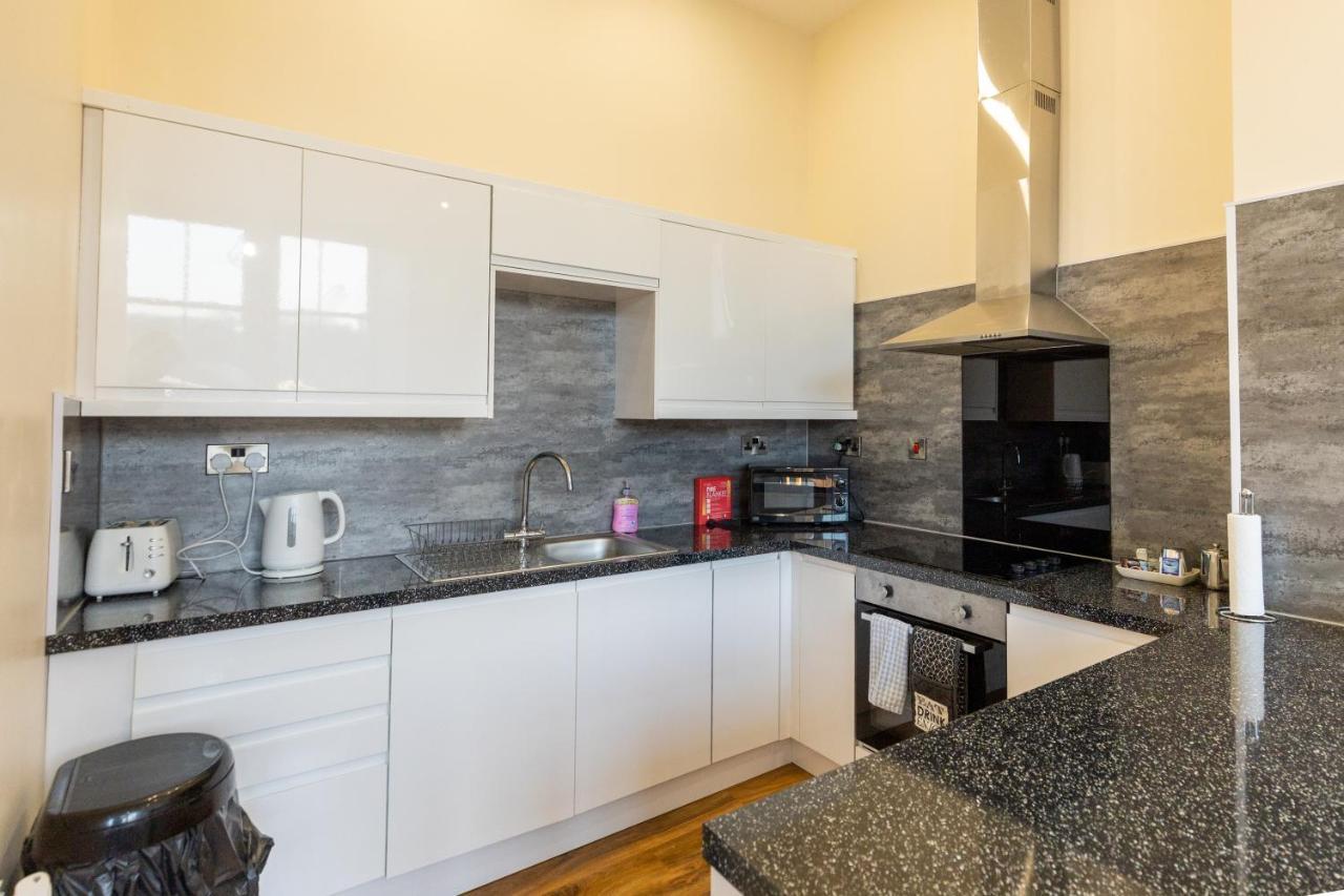 New 2 Bed With Stunning Views Of Arthur Seat Mountain EDI