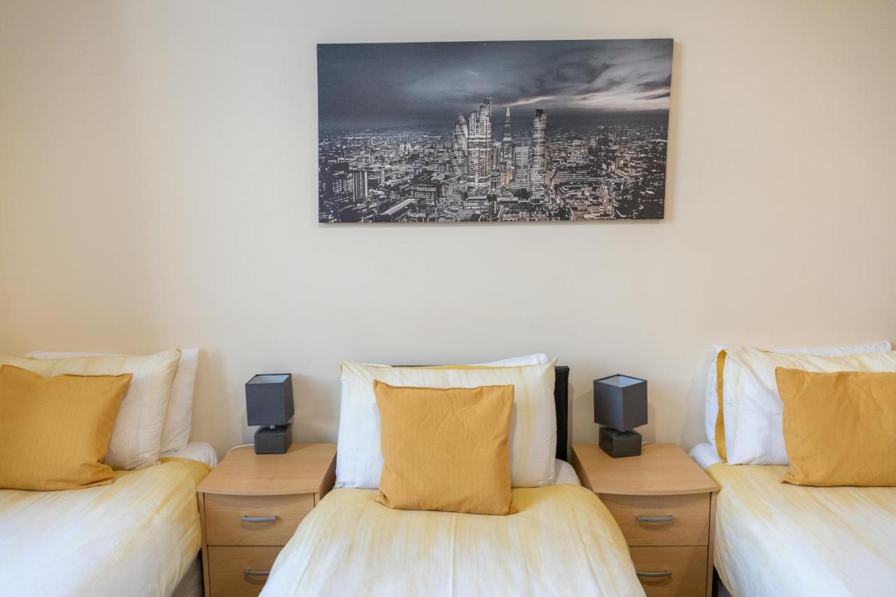 New 2 Bed With Stunning Views Of Arthur Seat Mountain Apartment *