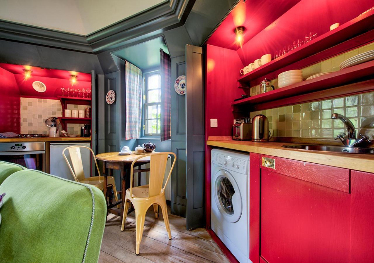 Rock House - Photographer's - Historic Gem In The Heart Of The