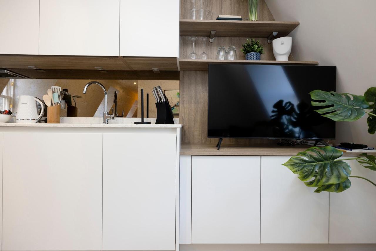 Apartment Joivy Tasteful On Rose South Edinburgh