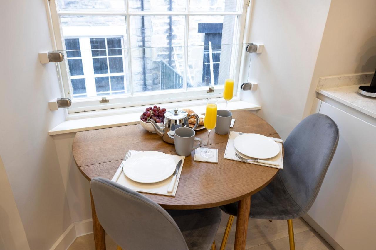 Apartment Joivy Tasteful On Rose South Edinburgh