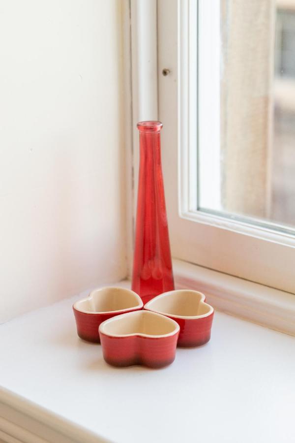 New 2 Bed With Stunning Views Of Arthur Seat Mountain EDI