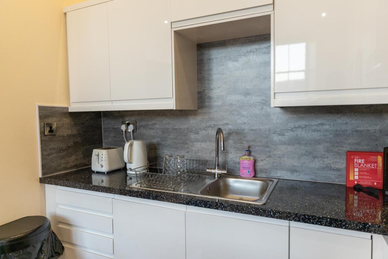 New 2 Bed With Stunning Views Of Arthur Seat Mountain