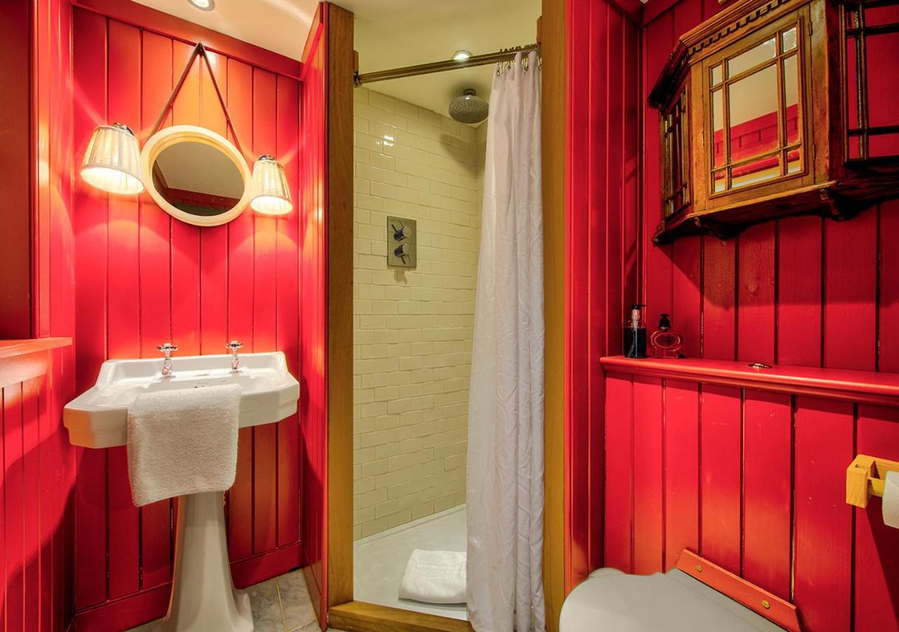 Rock House - Photographer's - Historic Gem In The Heart Of The