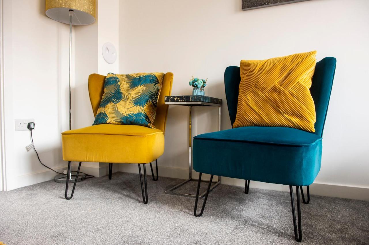 2-bedroom With Private Garden & Parking Holiday home Edinburgh