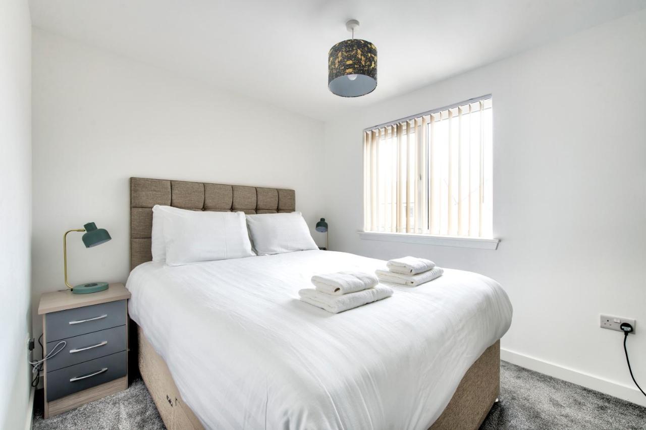 2-bedroom With Private Garden & Parking Holiday home