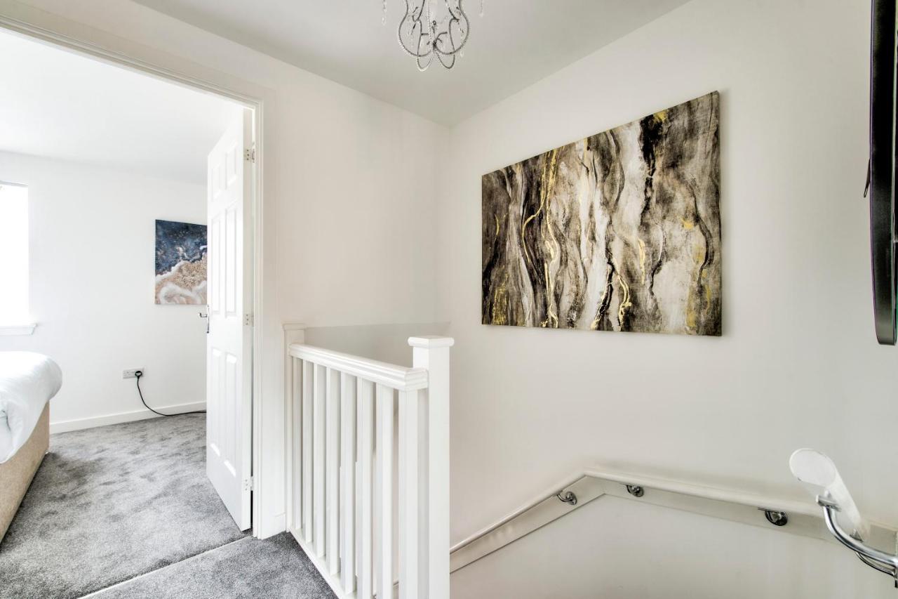 2-bedroom With Private Garden & Parking