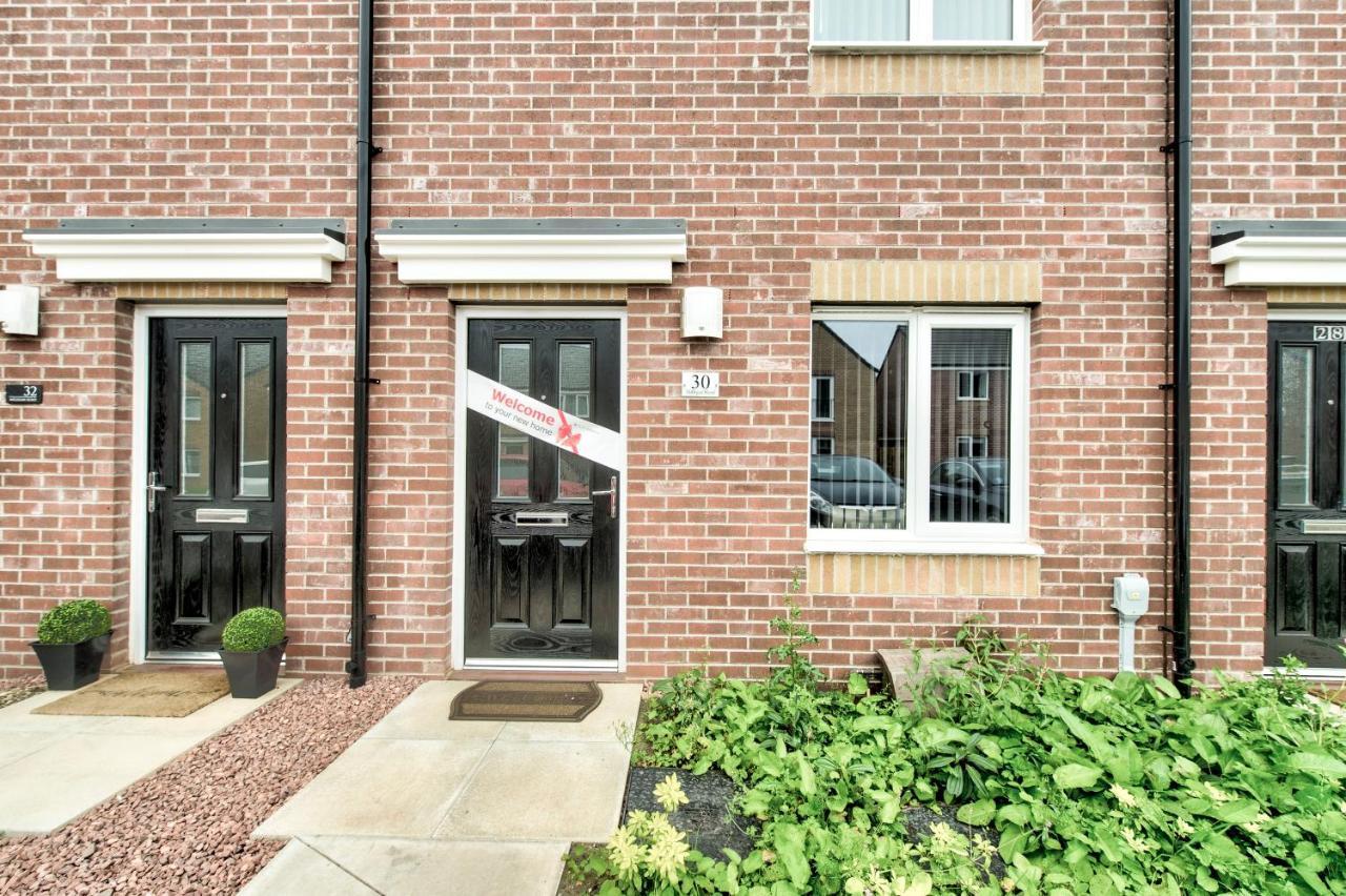 2-bedroom With Private Garden & Parking Holiday home *