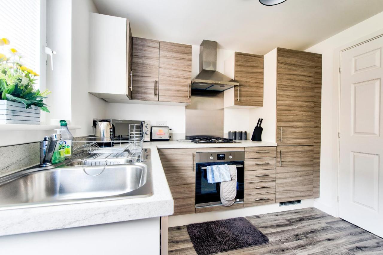 2-bedroom With Private Garden & Parking Holiday home