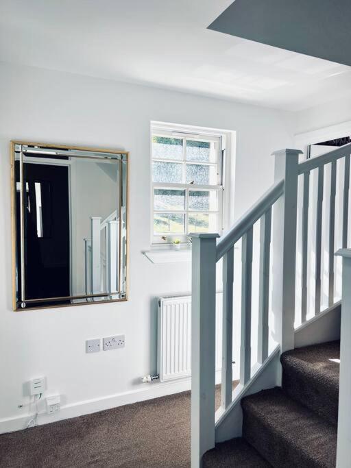 Luxe 4 Bedroom Centre House EDI