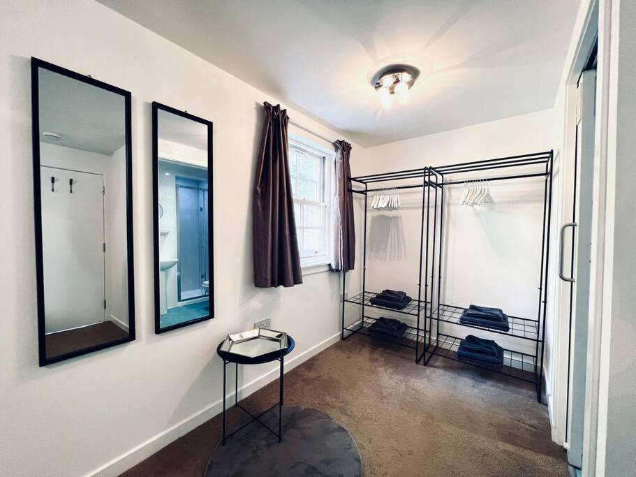 Luxe 4 Bedroom Centre House