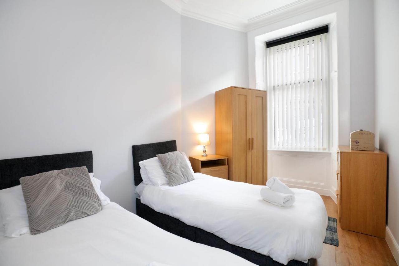 Appartement Sleeps 6 Free Parking