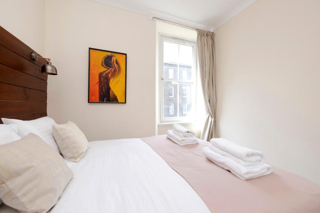 Joivy Attractive Flat Near Haymarket Station *