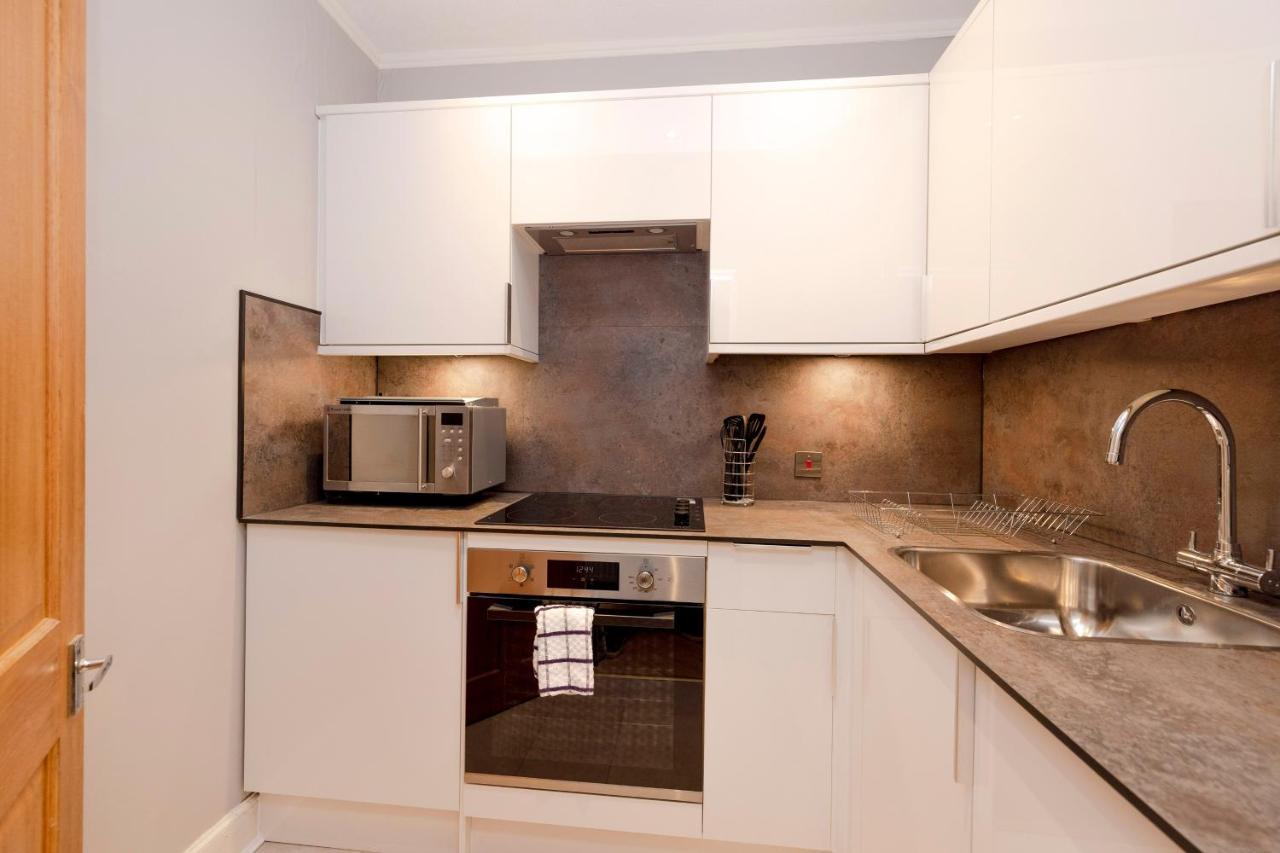 Joivy Attractive Flat Near Haymarket Station