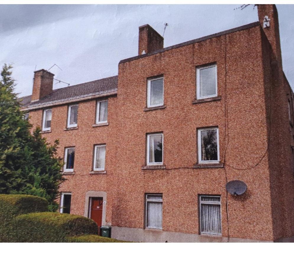 Appartement Large 3 Bedroom Apartment/flat In Ideal Location