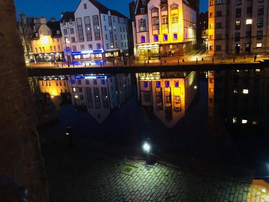 Apartment Vibrant At The Shore In Leith Edinburgh