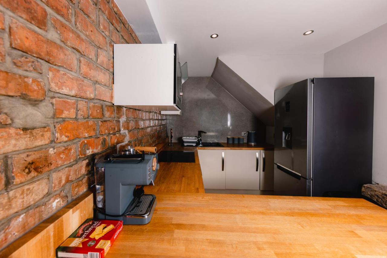 Superb Luxury Quality On Canal Apartment EDI