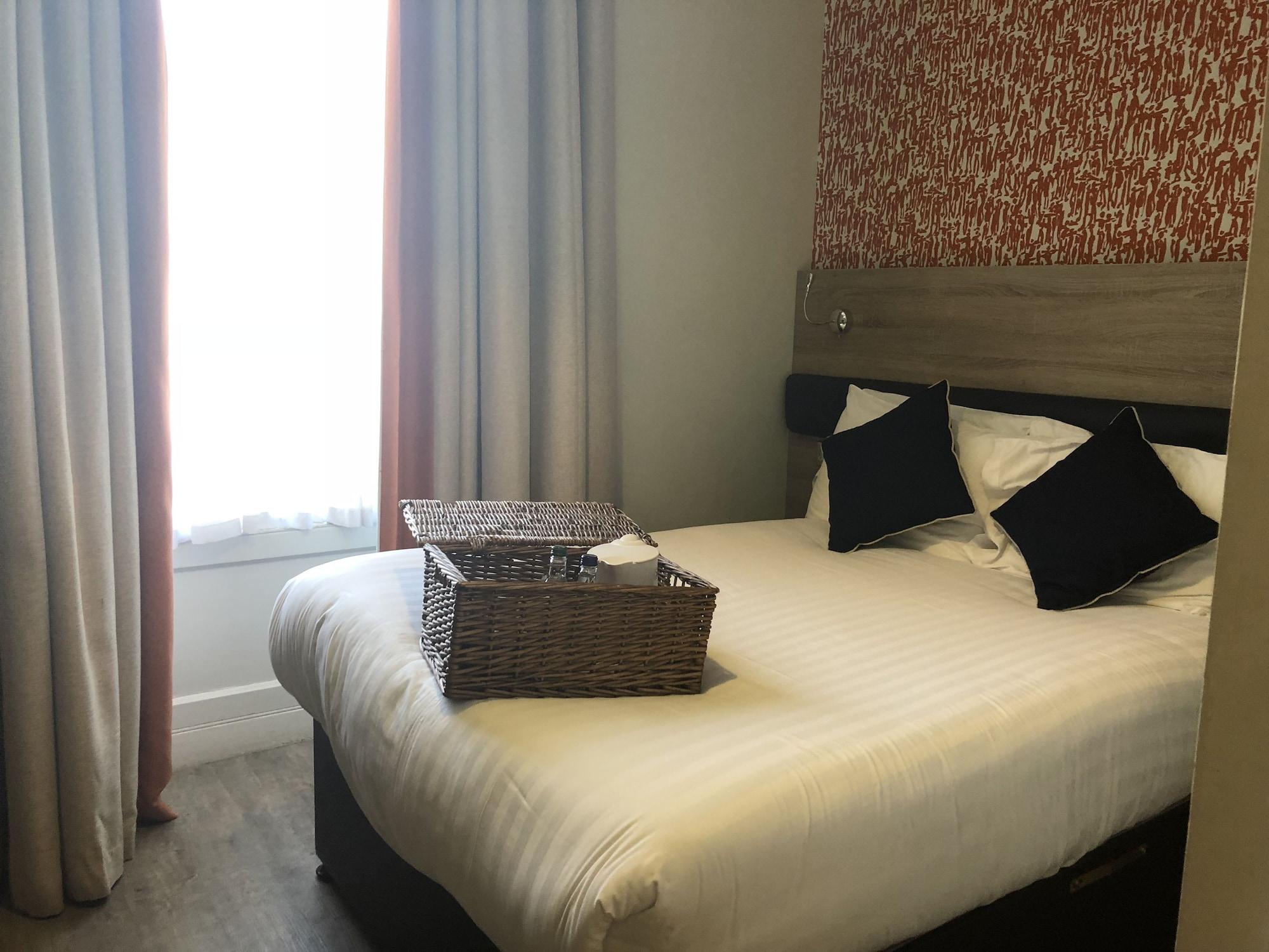 Cairn Hotel&apartments