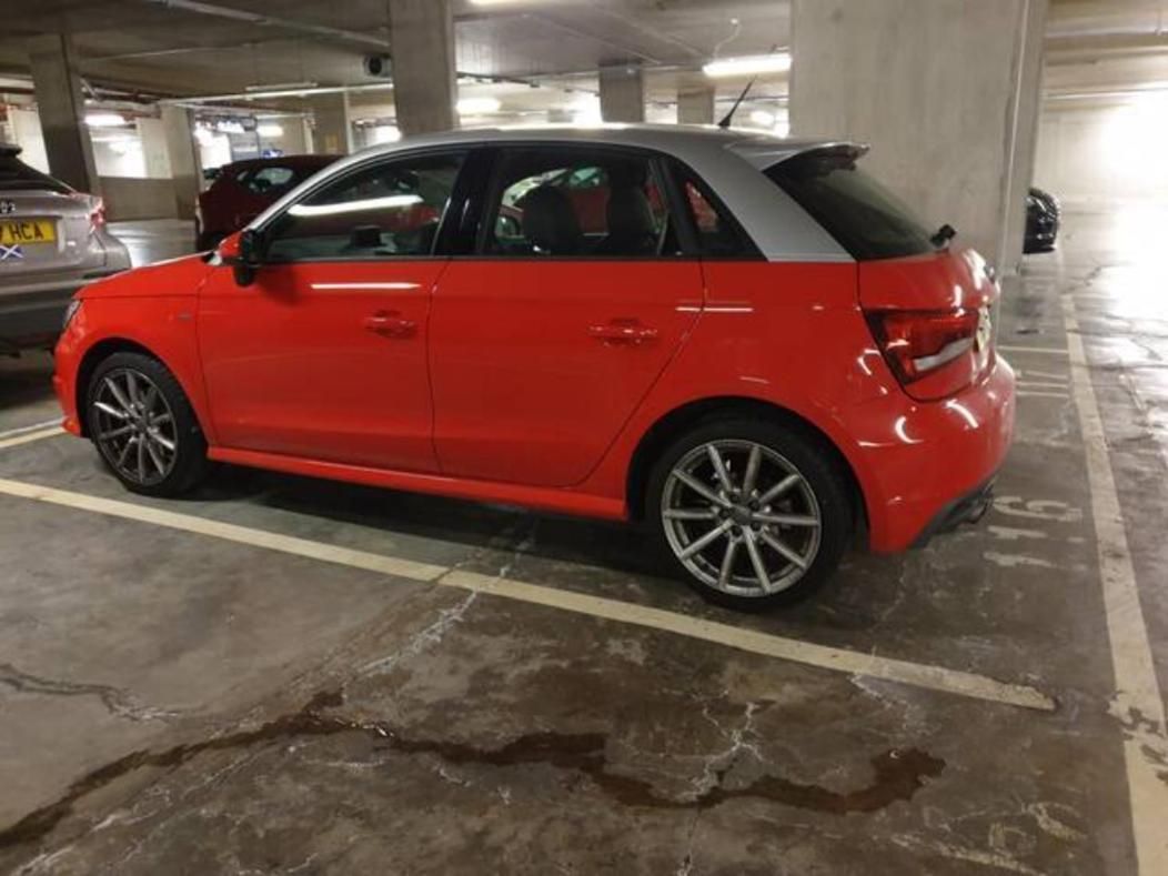 The Simpson - Luxury 2 Bed - Private Parking Appartement *