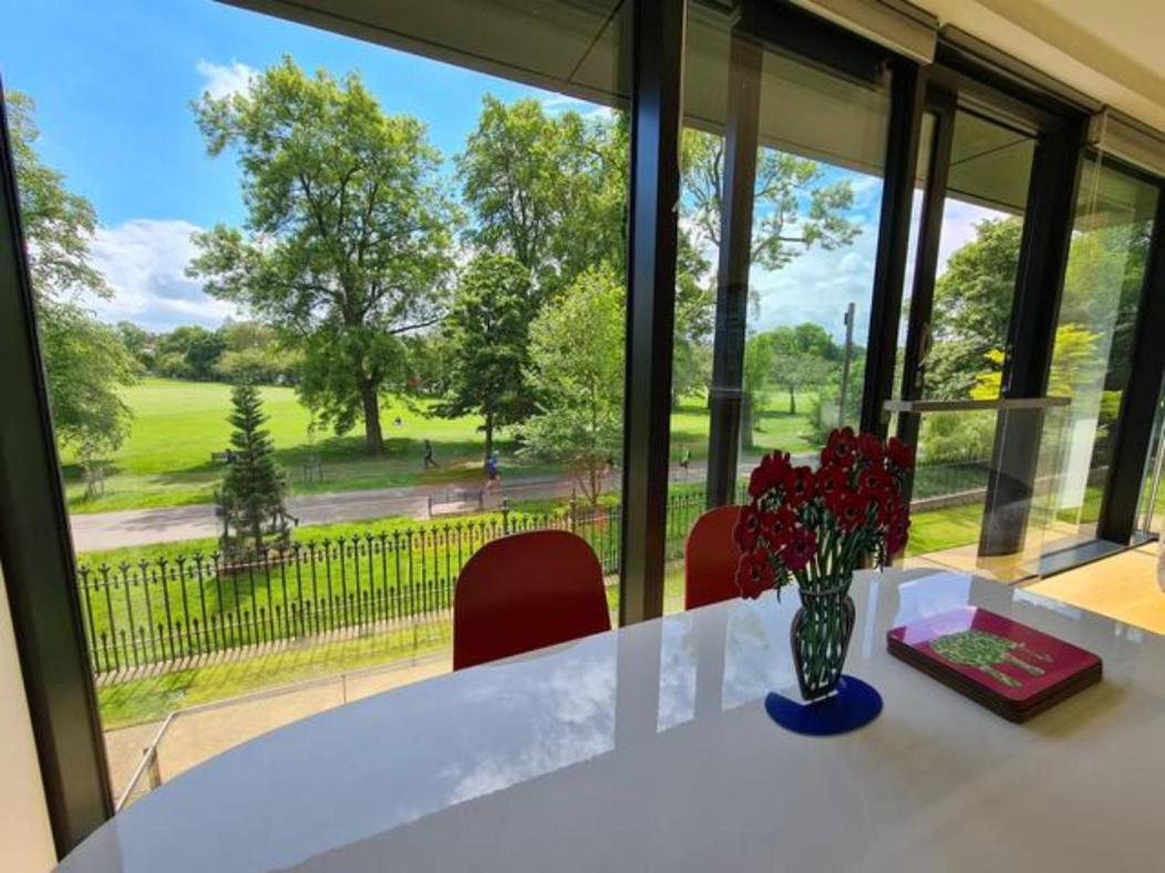 Appartement The Simpson - Luxury 2 Bed - Private Parking *