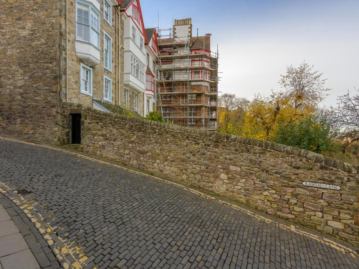 Pass The Keys Historic Ramsay Garden With Balcony Views EDI