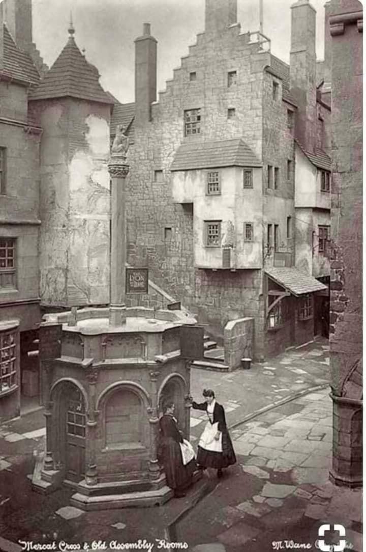 Bailie Royal Mile