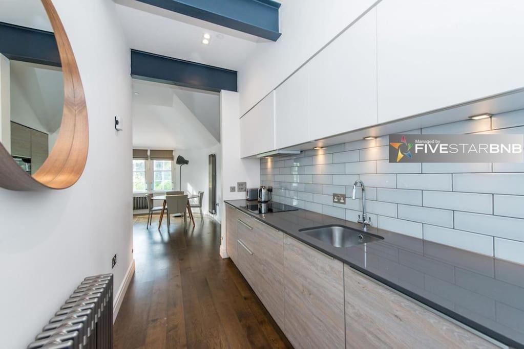 Cool Urban With Stunning Castle Views Edinburgh