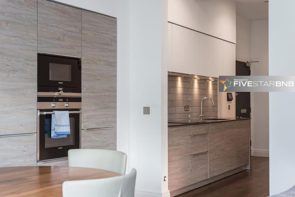 Apartment Cool Urban With Stunning Castle Views