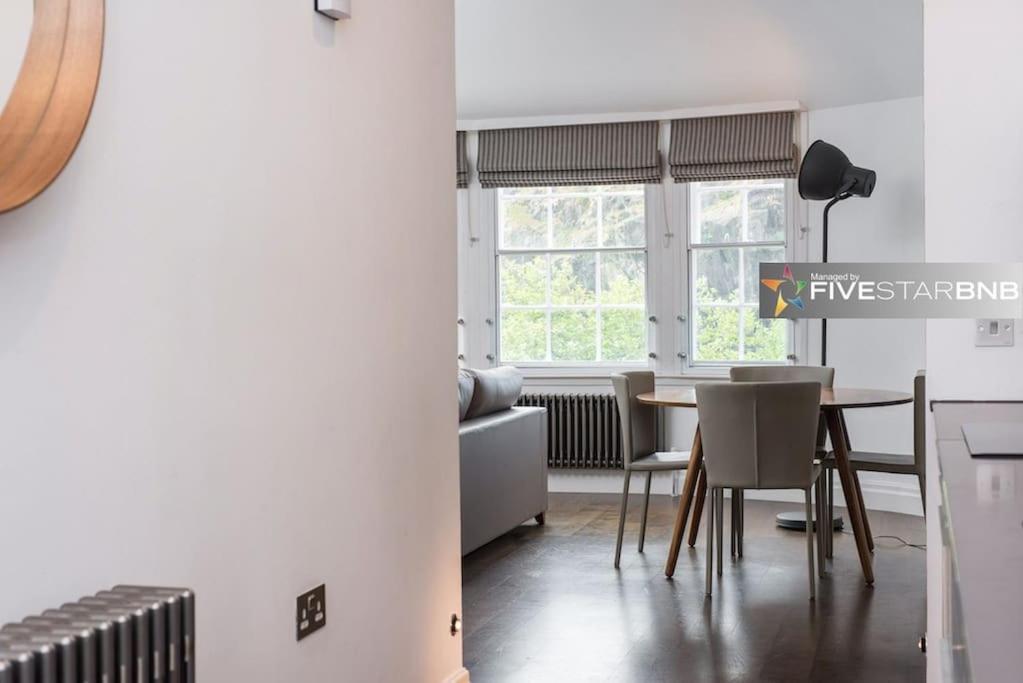 Cool Urban With Stunning Castle Views