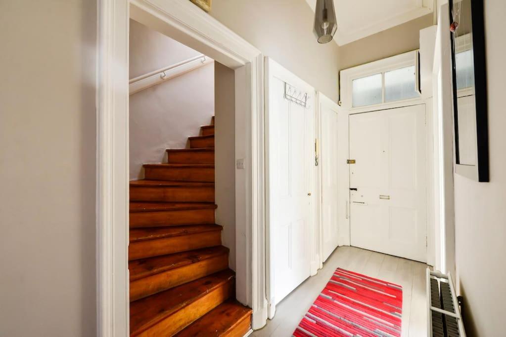 Appartement George Iv Bridge - Superbly Located 3 Bedroom!