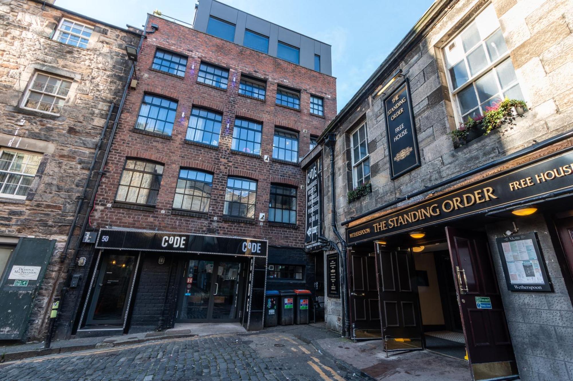 Code Pod - The Loft - Hostel *