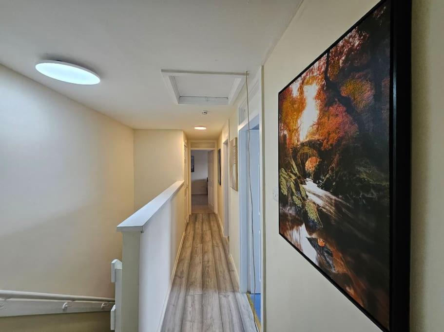 4 Bed House With 6 Beds * EDI
